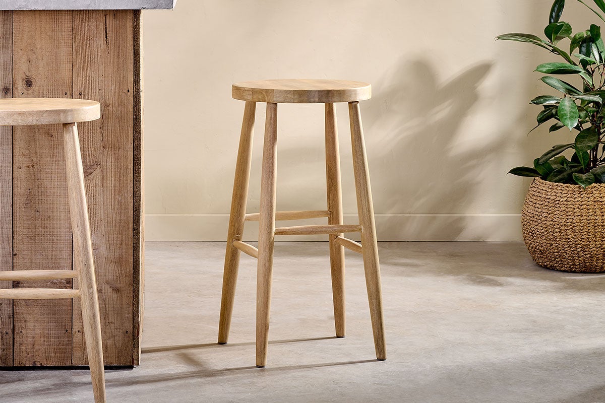 Mengwi Mango Wood Round Bar Stool - Natural